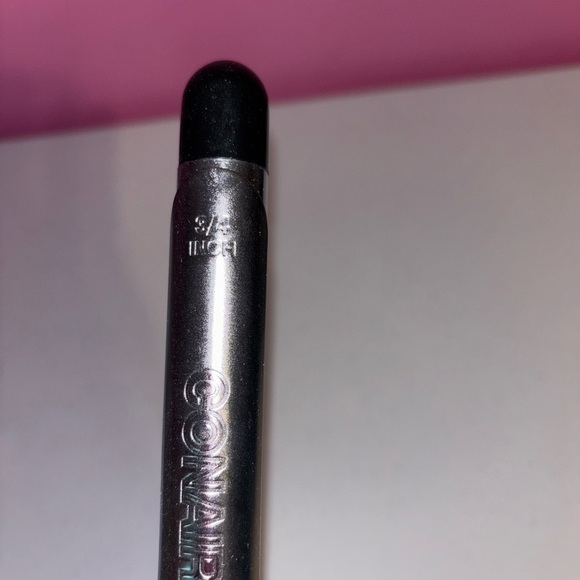 Conair 3/4 Barrel Black Curling Iron - Picture 3 of 4